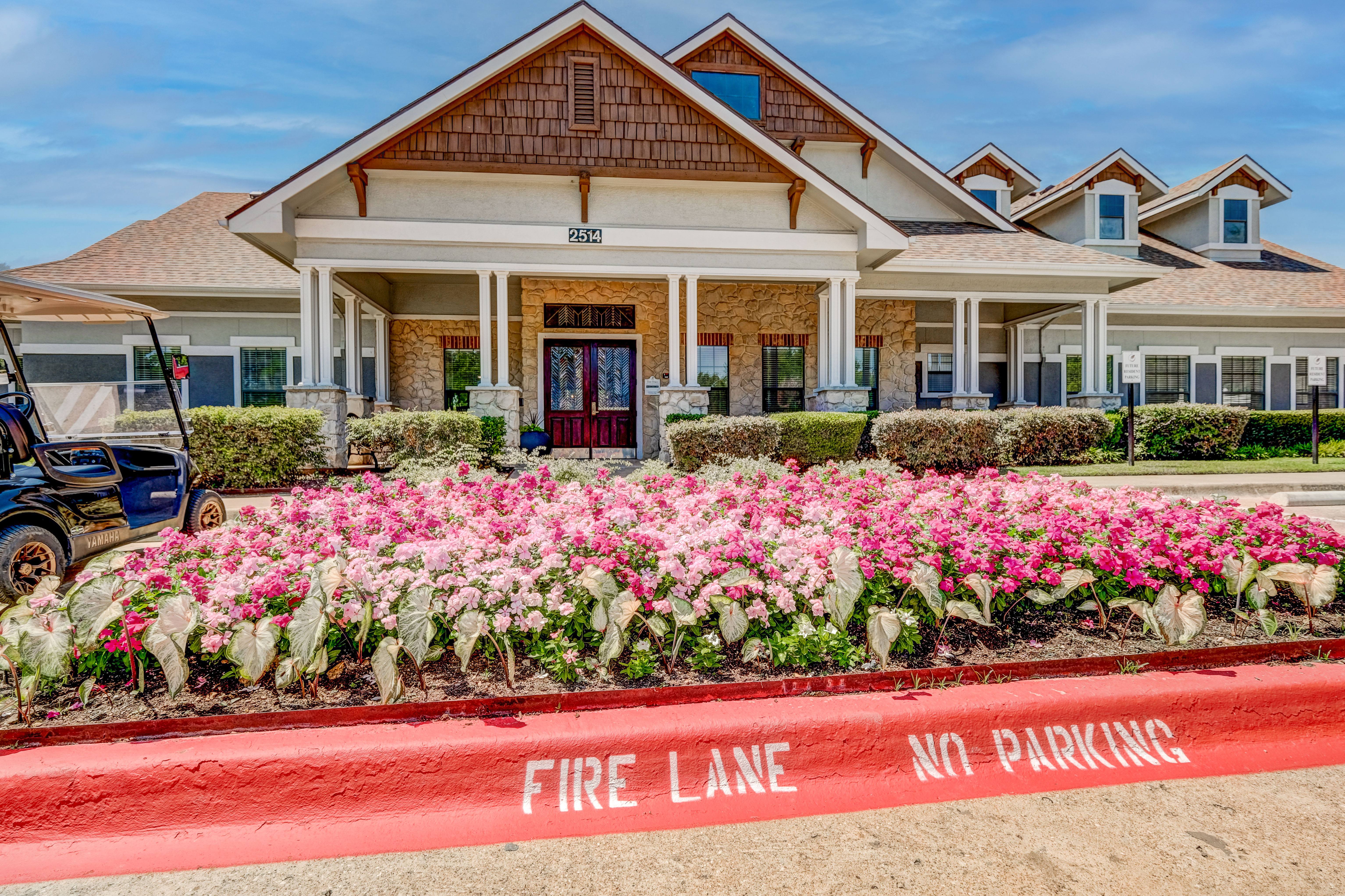 The Oaks At Hampton Apartments, 2514 Perryton Drive, Dallas, TX RentCafe